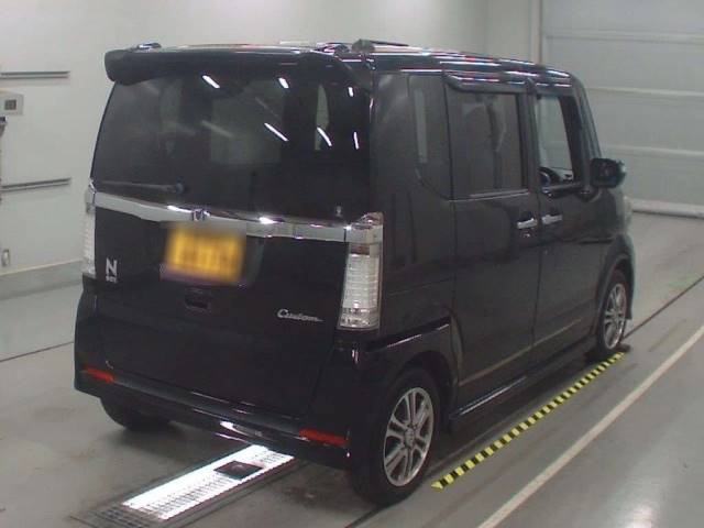 2001 HONDA N BOX JF1 2013 г. (CAA Tokyo)